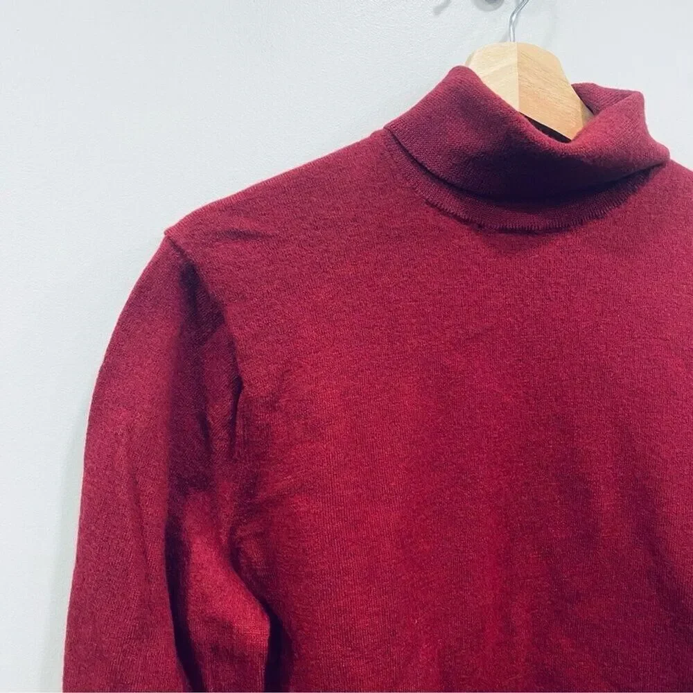 BANANA REPUBLIC Baruffa Mens S/M Red Moda Merino Wool Soft Turtleneck Sweater*